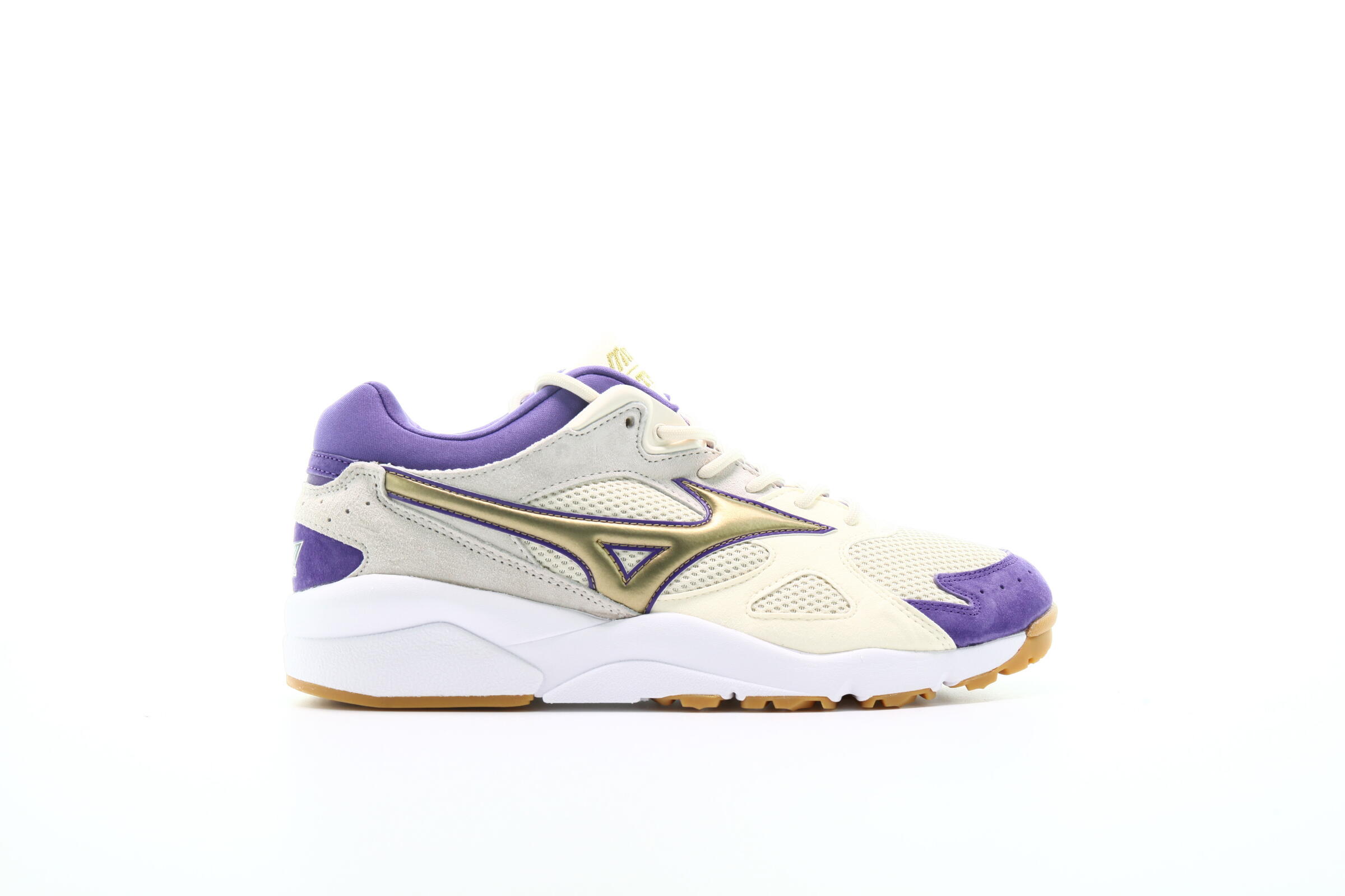 Mizuno x Footpatrol Sky Medal 